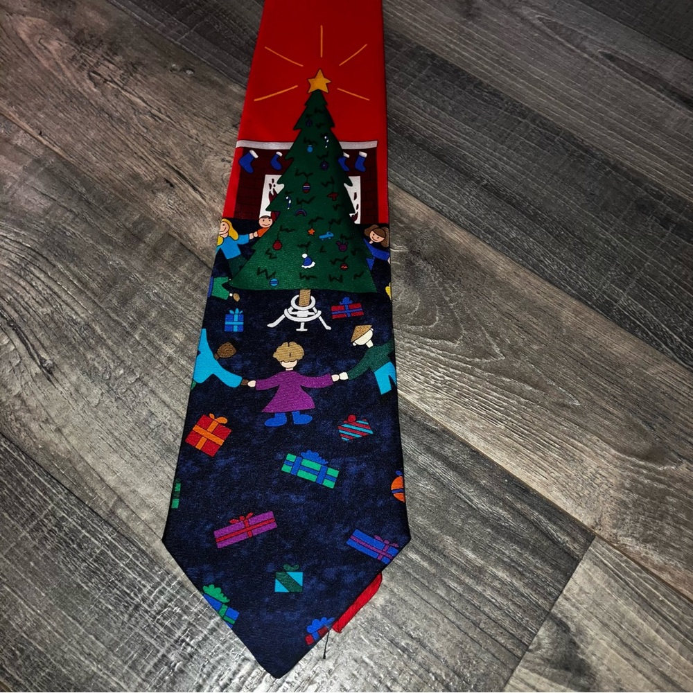 Holiday Inspired Tie Like New Condition